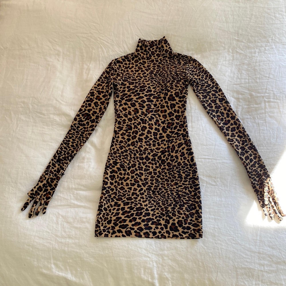 VETEMENTS Dress with Gloves